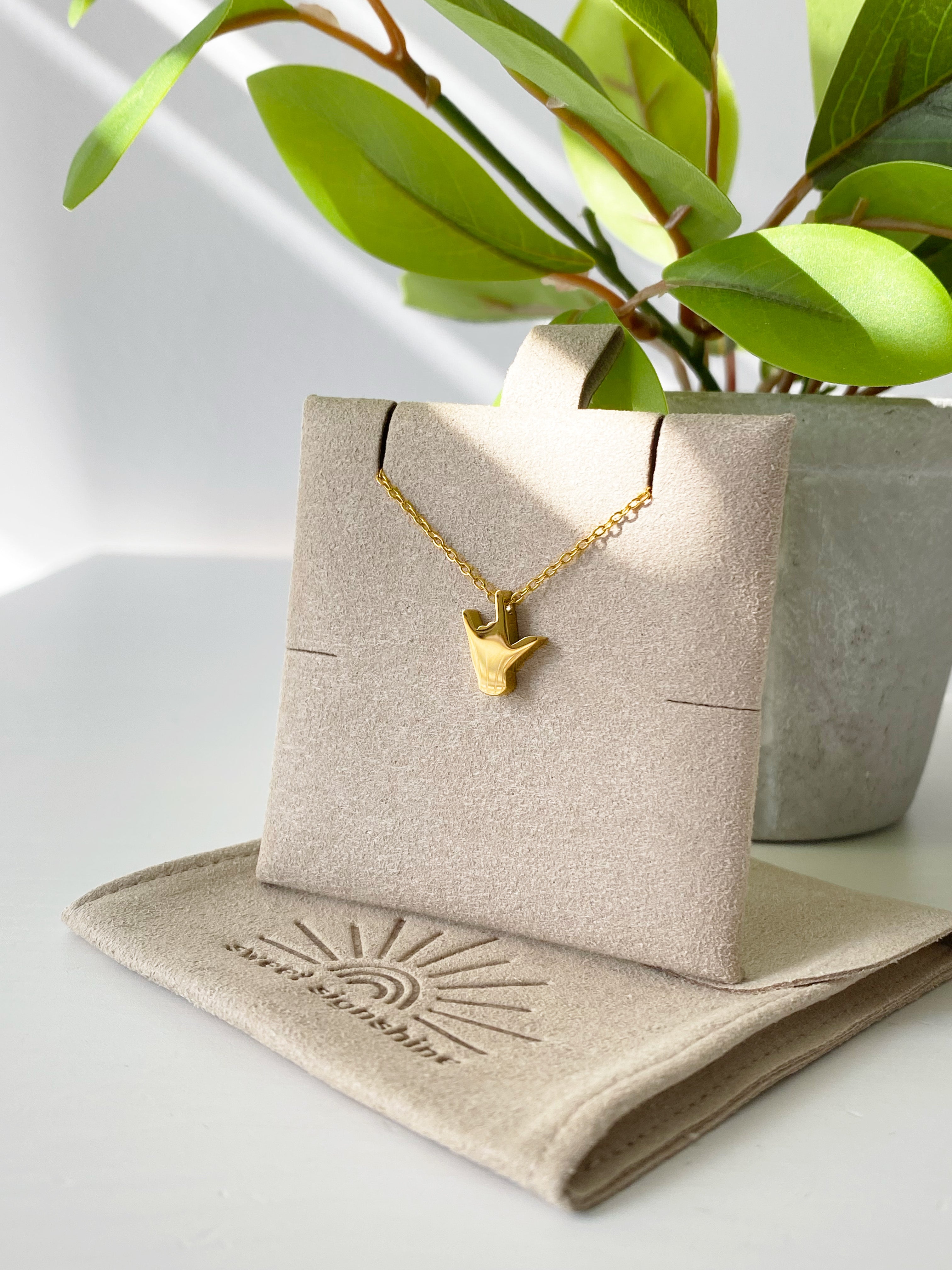 Solid ILY Necklace - Rolo Chain