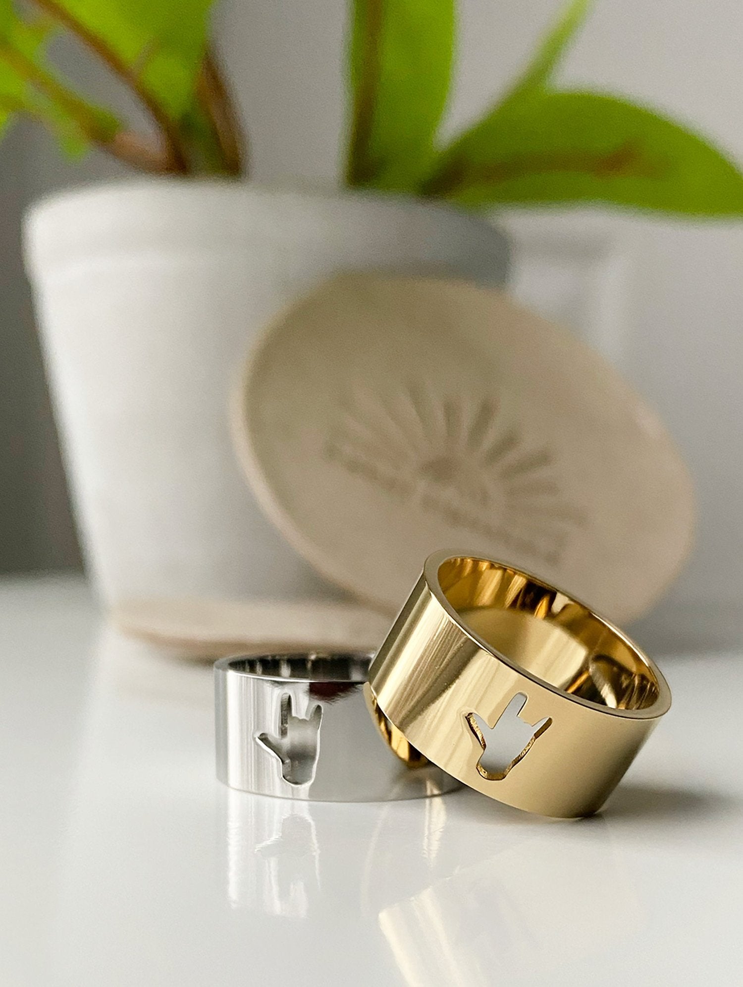 Wide ILY Cutout Ring